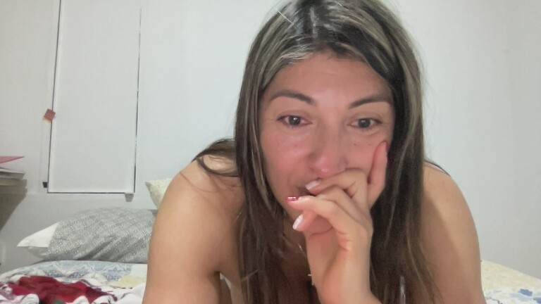 Lunabeya's Streamate show and profile