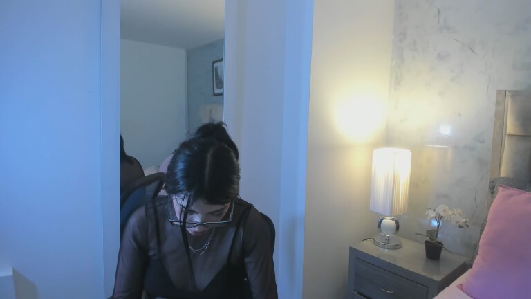 IsabellaaRossi's Streamate show and profile