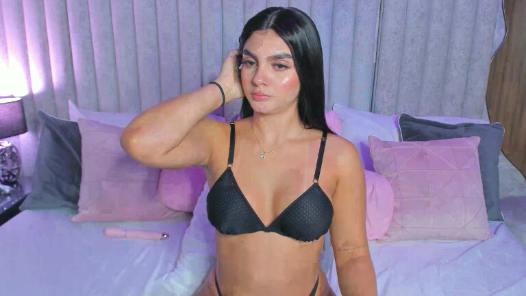 SamiLewis's Streamate show and profile