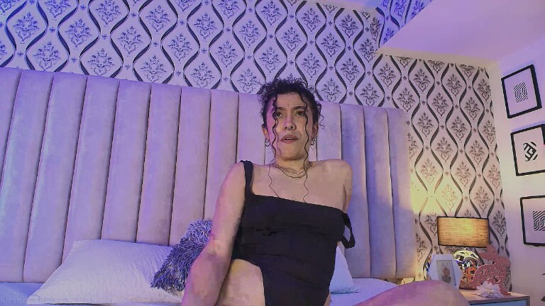 Emma_Lunny's Streamate show and profile