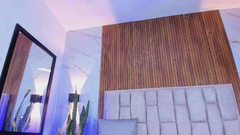 Ammbarfox's Streamate show and profile