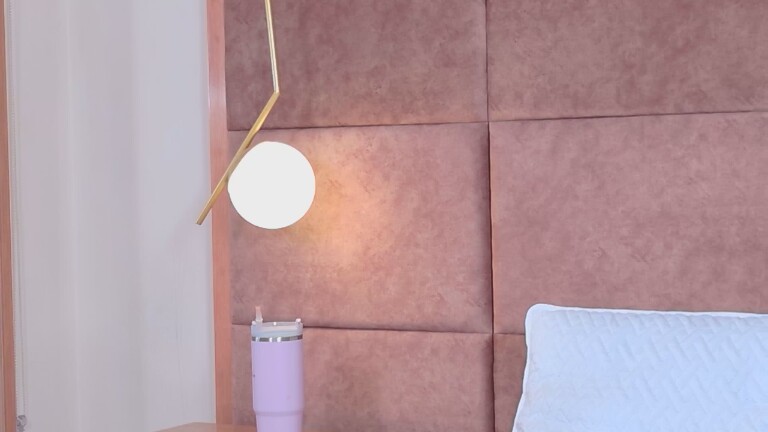 AlanaPierce's Streamate show and profile