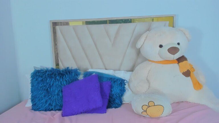 Nahomy_vatch's Streamate show and profile