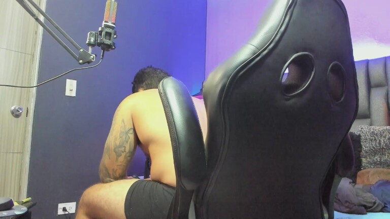 Lionvach's Streamate show and profile