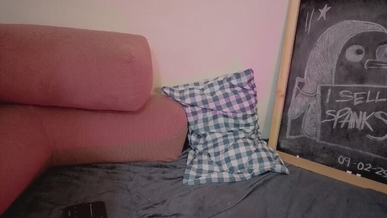 Gaia33's Streamate show and profile