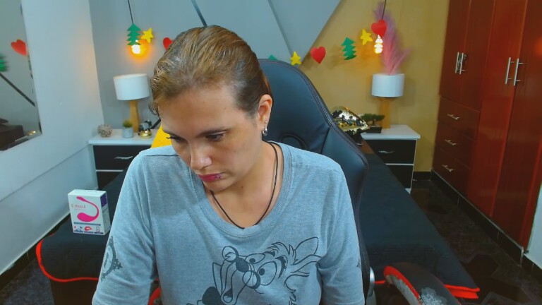 ConieMoss's Streamate show and profile