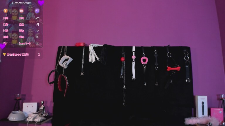 MaddyLeroy's Streamate show and profile