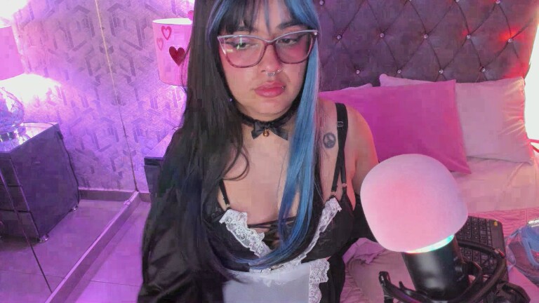 MaddieWaves's Streamate show and profile