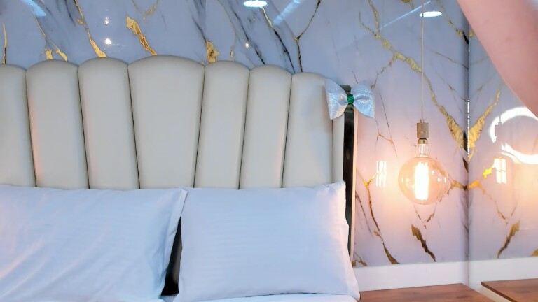 HannahLane's Streamate show and profile