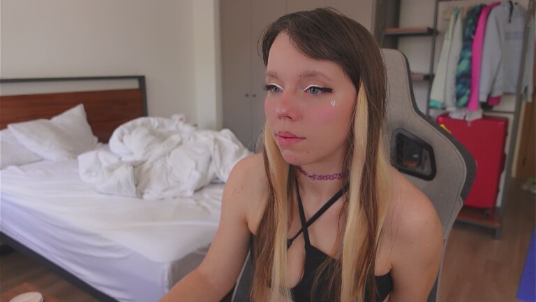 AyraLust's Streamate show and profile