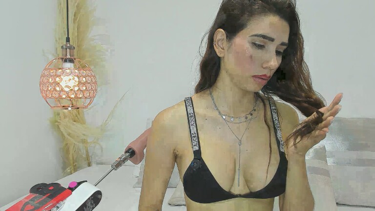 BellaSweet's Streamate show and profile