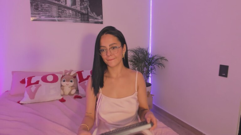 Aria_Greyy's Streamate show and profile