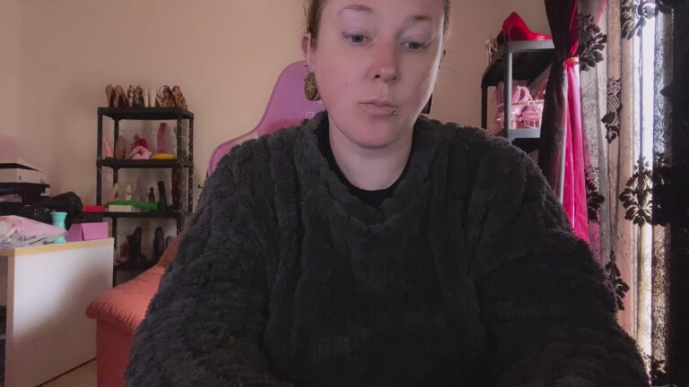 GoddessKisica's Streamate show and profile