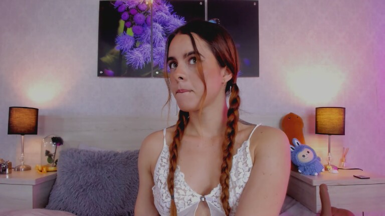 SamanthaaWoods's Streamate show and profile