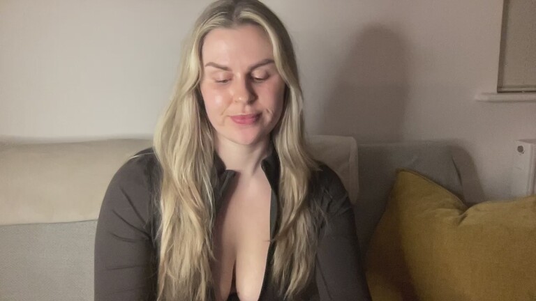 ClaraXVale's Streamate show and profile