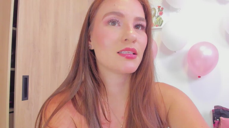 LunaGrealish's Streamate show and profile