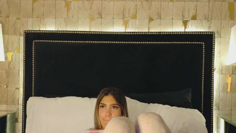 HollyLincon's Streamate show and profile