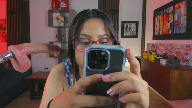 Naiarahh's Streamate show and profile