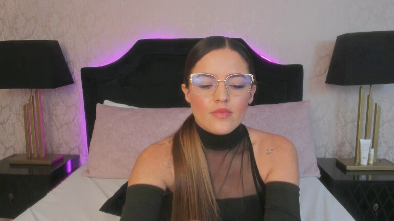 AlicceGray's Streamate show and profile