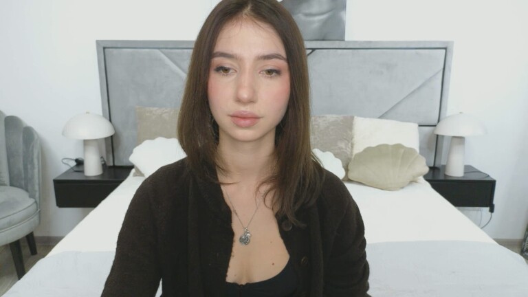 SarahTray's Streamate show and profile