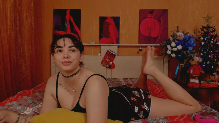 GlamNova's Streamate show and profile