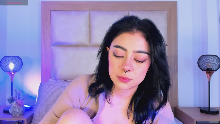 TaniaRedd's Streamate show and profile