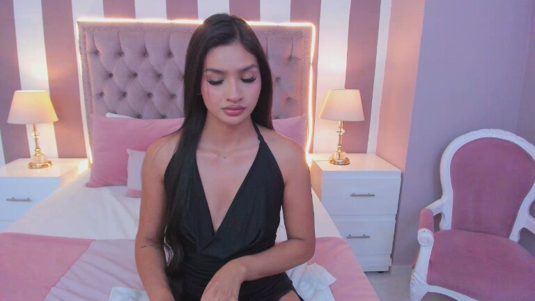 AuraClark's Streamate show and profile