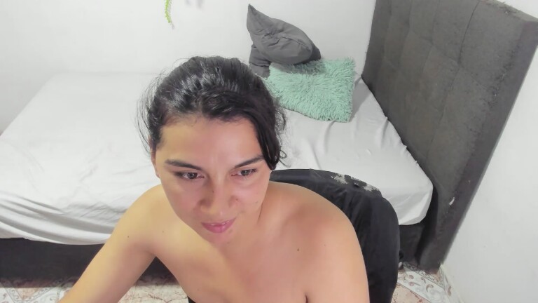 Maki_Adams27's Streamate show and profile