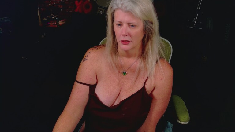 Alicescuriosity's Streamate show and profile