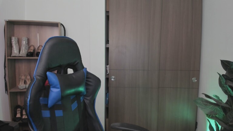 MissTianaX's Streamate show and profile