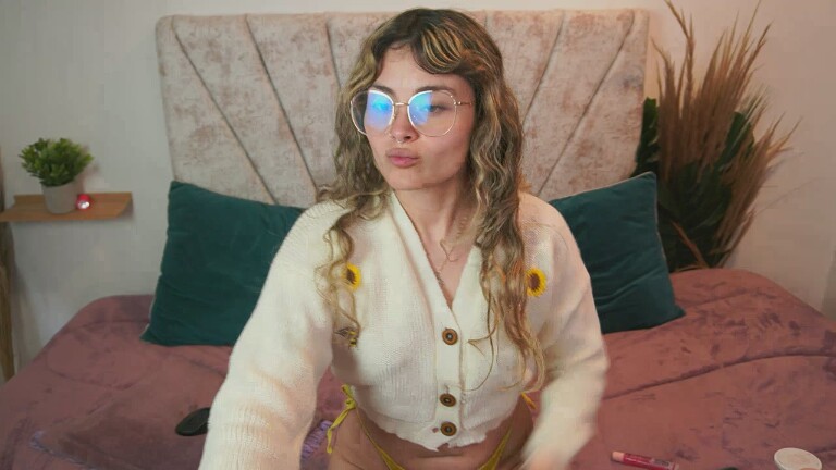 IamAbbi's Streamate show and profile