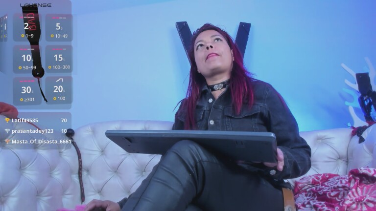 AlanaJJones's Streamate show and profile