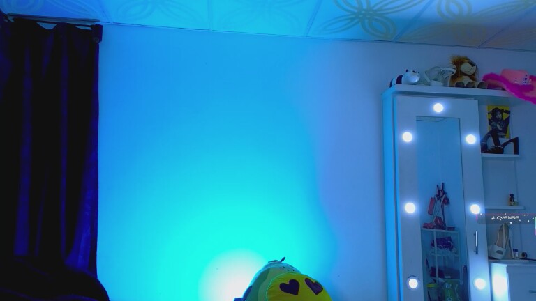 piaf_cute's Streamate show and profile