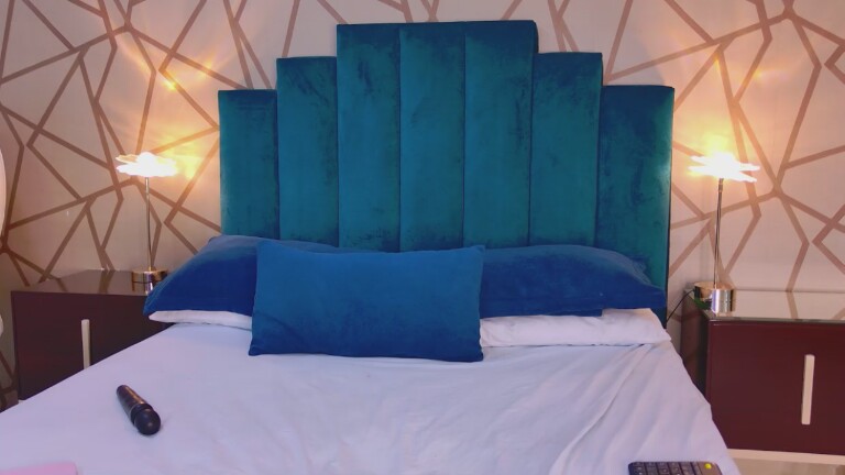 CristalHank's Streamate show and profile