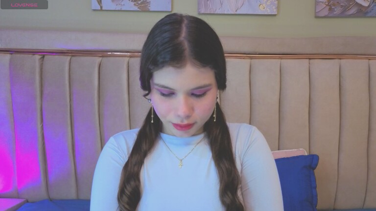 Karoly_Ocampo's Streamate show and profile