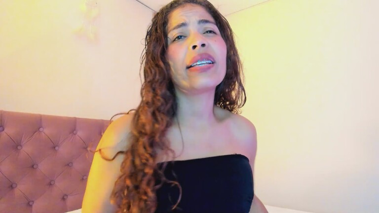 Sarah_Riveraa's Streamate show and profile