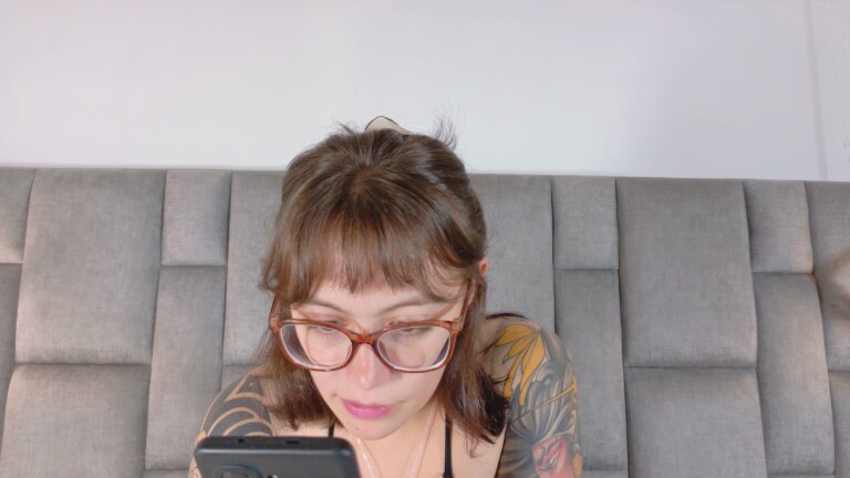 Isabella_Stewart's Streamate show and profile