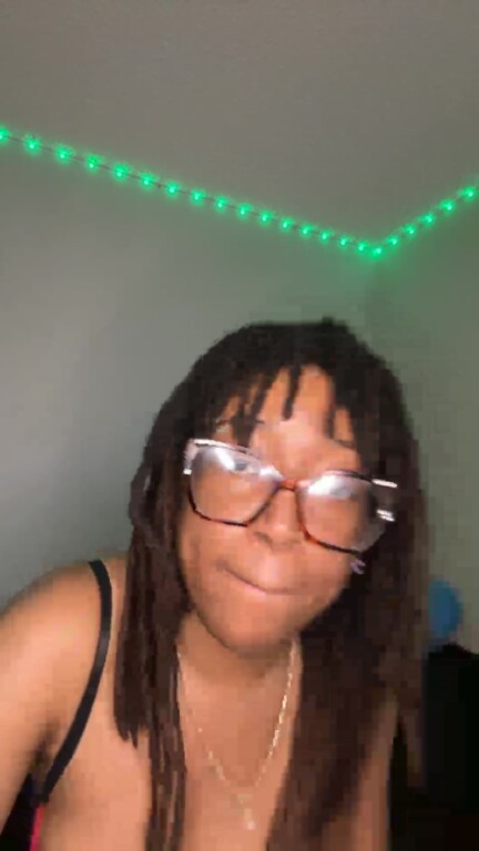 StellaKobra19's Streamate show and profile