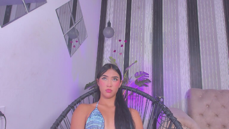 nahomi777's Streamate show and profile