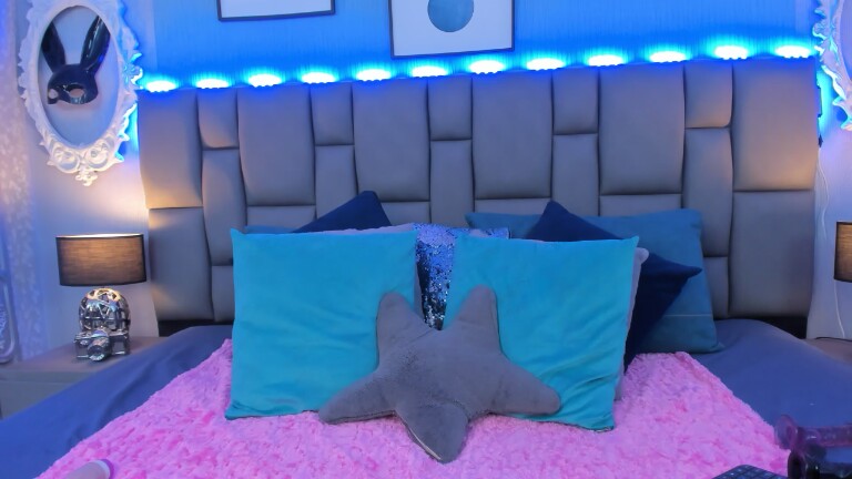 VioletaLopez's Streamate show and profile