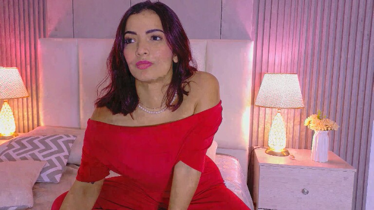 RafaellaCaruso's Streamate show and profile