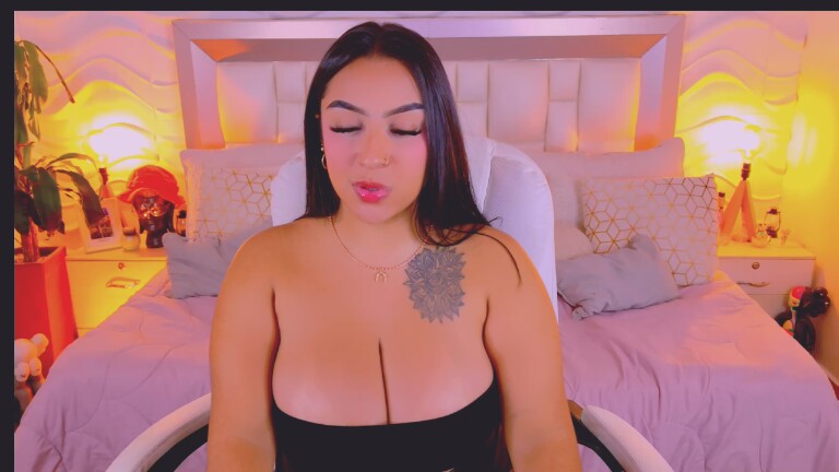 MartinaPiero's Streamate show and profile