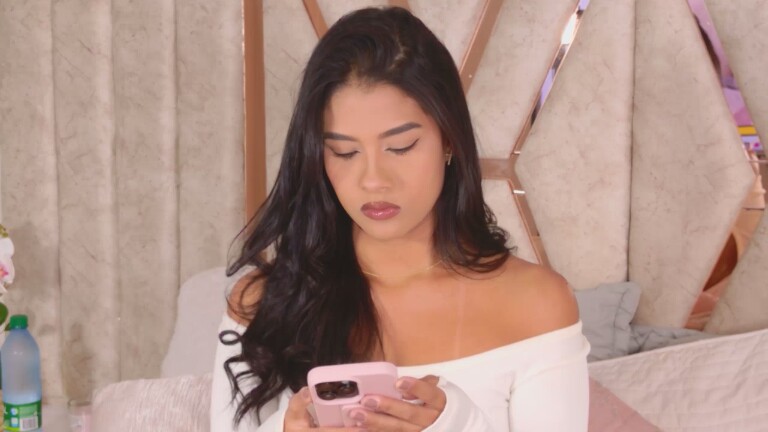 MiaPariss's Streamate show and profile