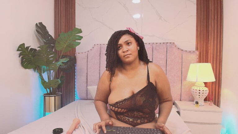 juliette_606's Streamate show and profile