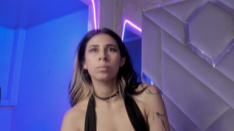 SaaraFoox's Streamate show and profile