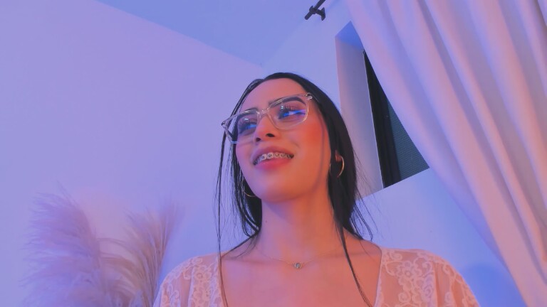 CheerryX's Streamate show and profile