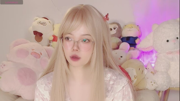 RubyRin's Streamate show and profile