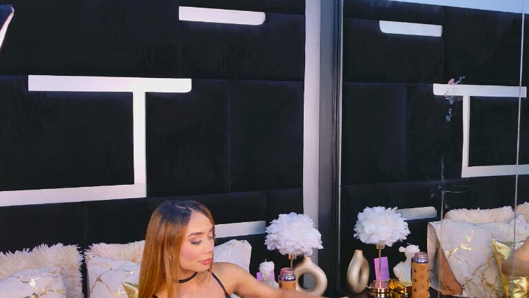 AlanaFerrara's Streamate show and profile