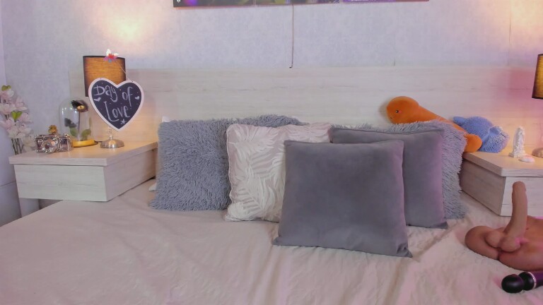 SamanthaaWoods's Streamate show and profile