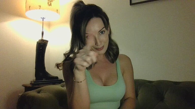 JoanieOakley21's Streamate show and profile